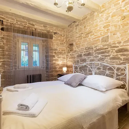 House 4 Season With Jacuzzi, Sauna And Bbq Holiday home